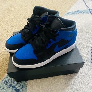 Jordan 1 Mid SE